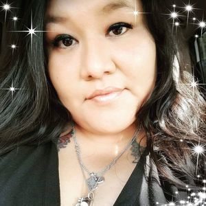 Meet your Posher, Lizzy